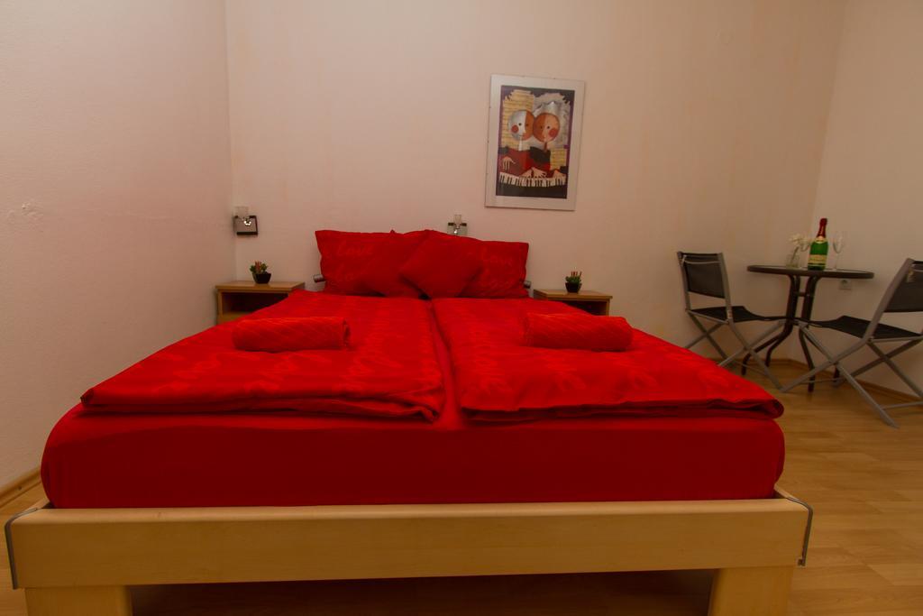Guesthouse Oaza Emi Dobra Voda Eksteriør billede